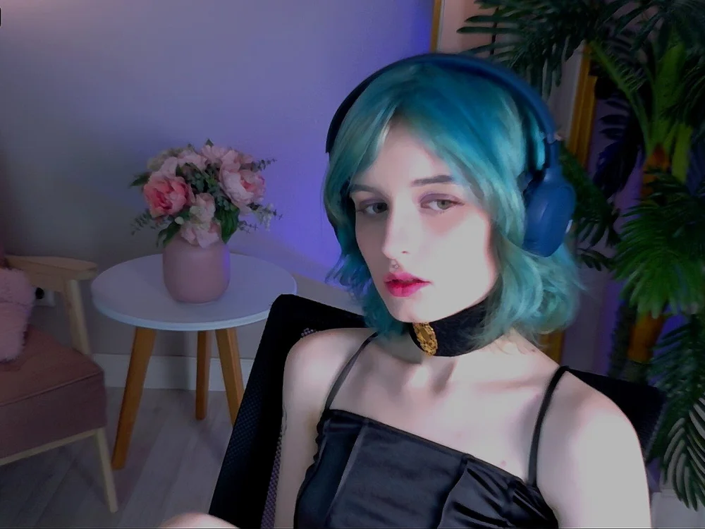 Nika_miu Chat XXX offline