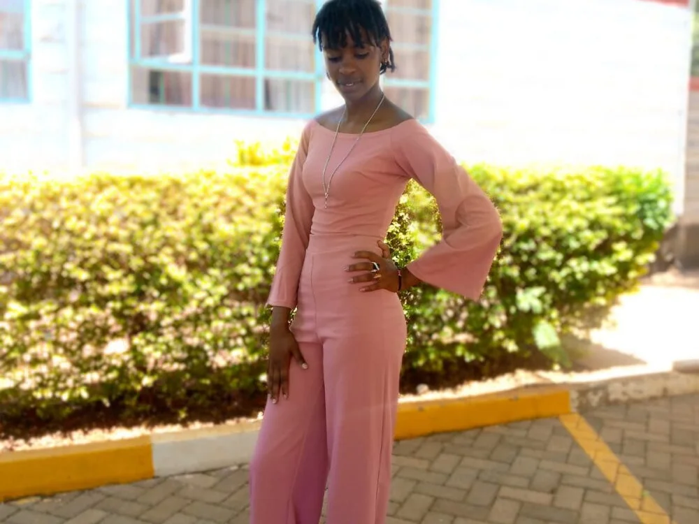 Pretty_amber offline XXX-chat