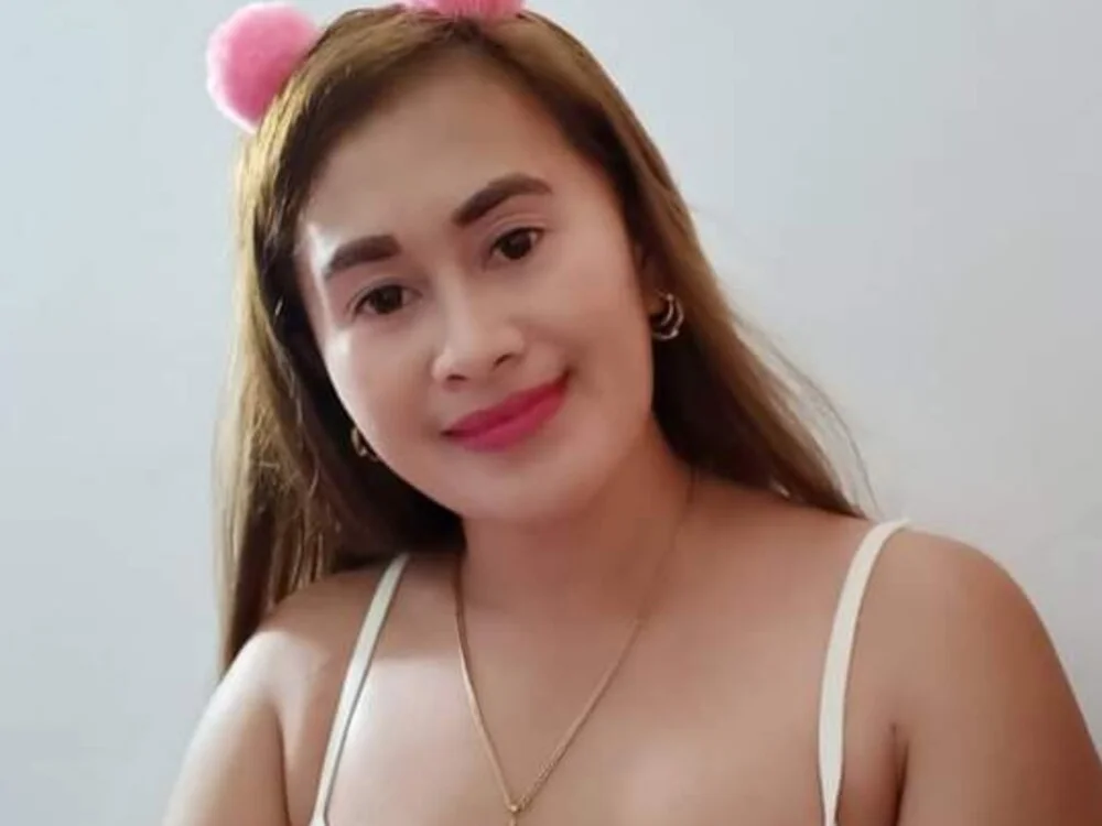 xxloveheart Offline XXX-Chat