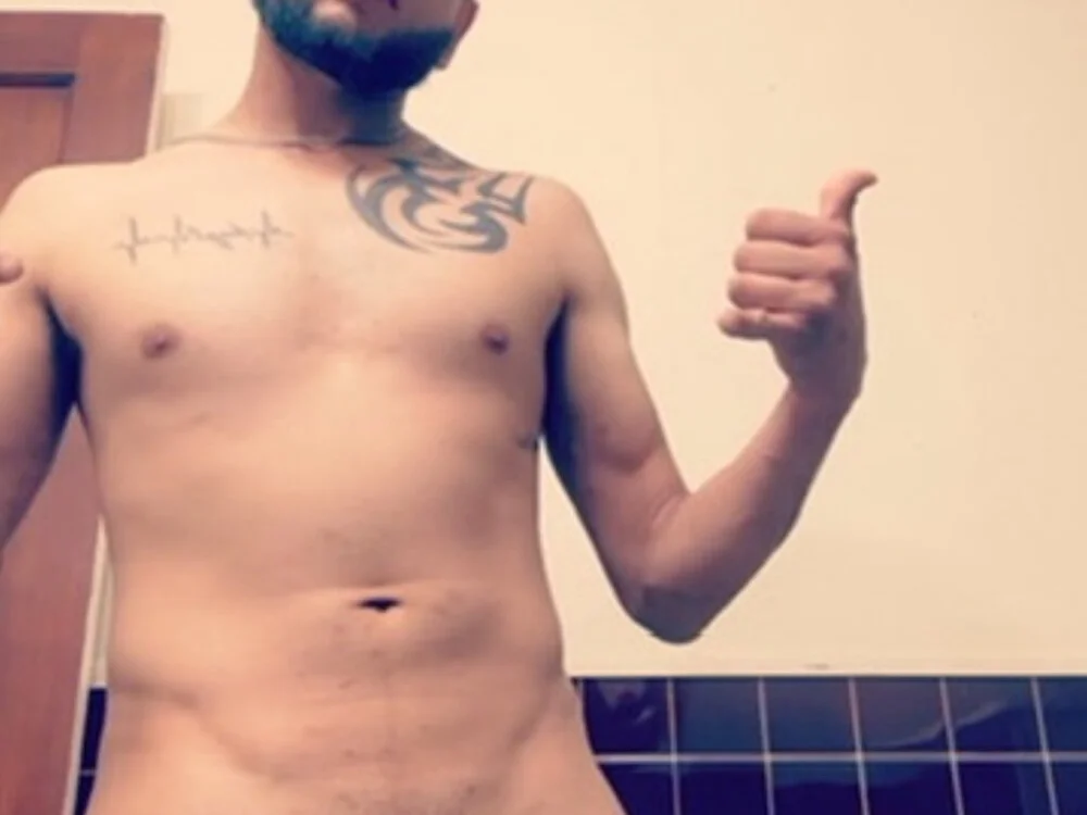 HungBull77's Offline XXX Chat