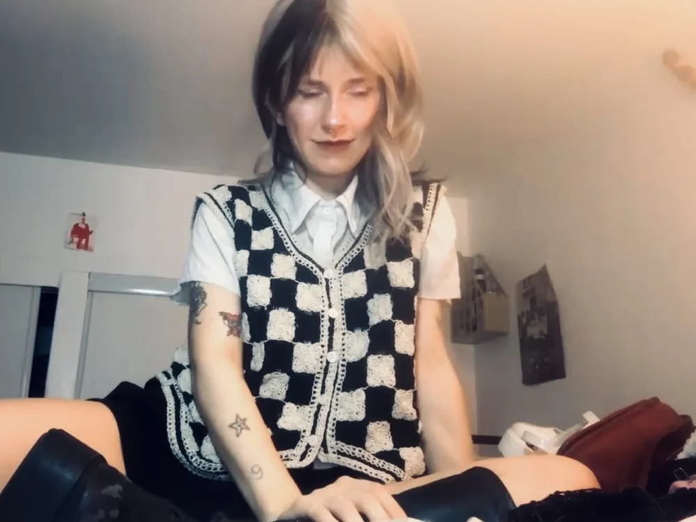 yourgirlfriday Offline chatroom