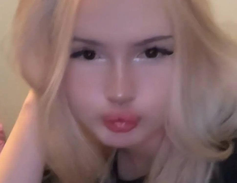 JuanaMessel's Offline Chat Room