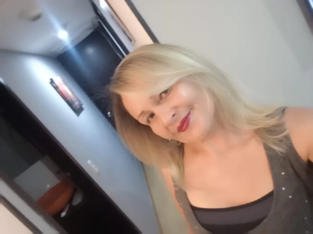 stefanny_moonn offline chatrum