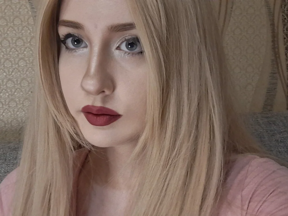 TheRoseSweet's Offline XXX Chat