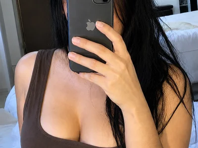 Clarissawn Female Bigtitslatin Cam Nude
