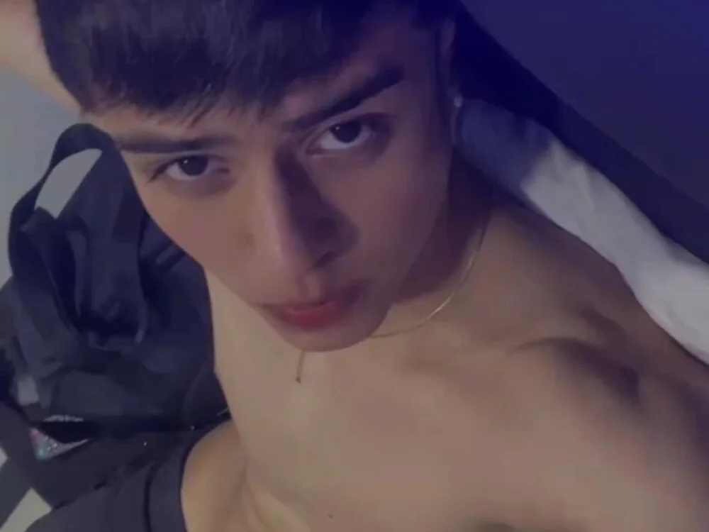 lian_fooxx Offline XXX-Chat