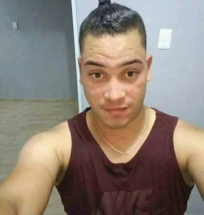 Offline chatovací místnost estarlin04