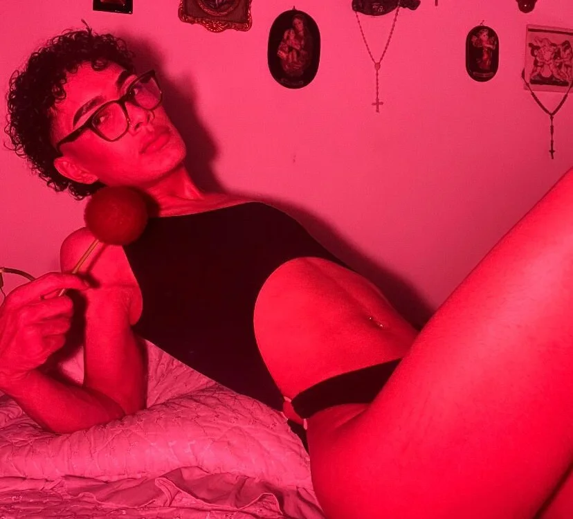 HotboyLyanのオフラインXXXチャット