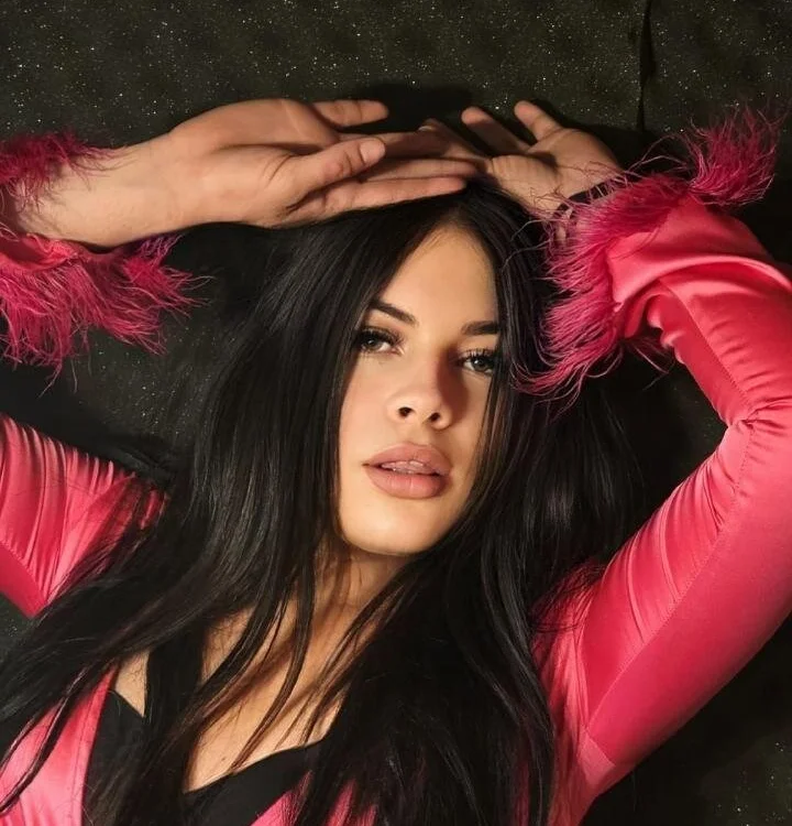 Offline XXX chat isadoraallen_1