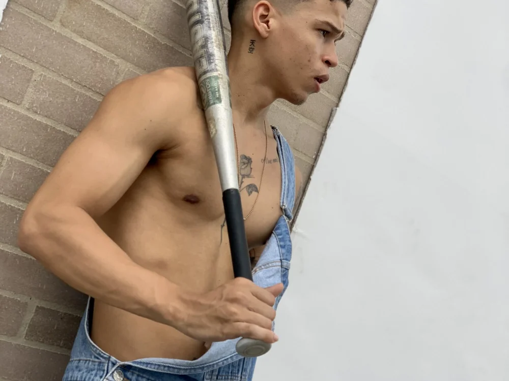 AndySexHotx offline chatrum