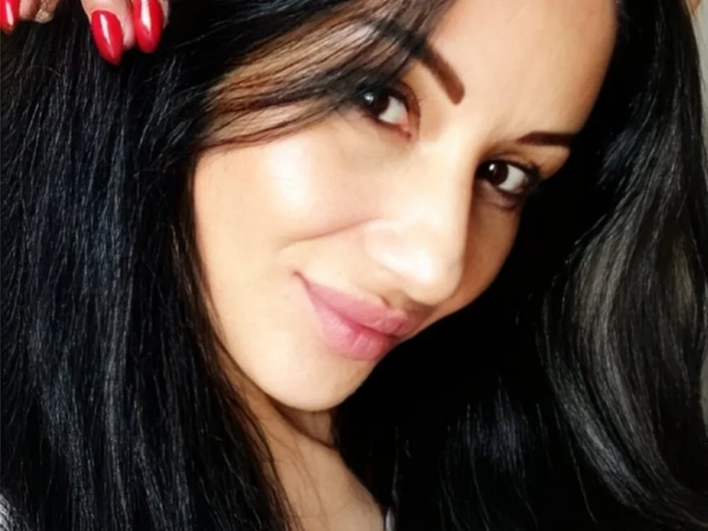 Blackeyeslady: офлайн-секс-чат