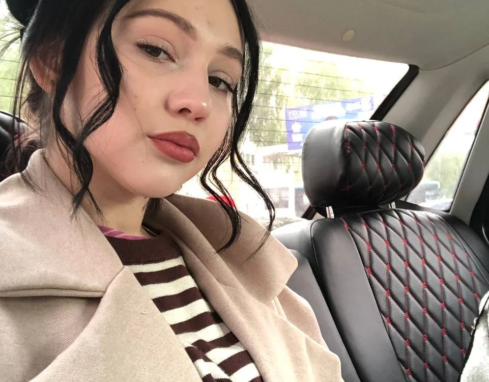 Maddy_Moore's Offline Chat Room
