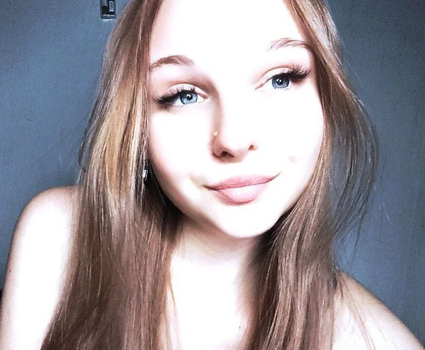 LunaSeaa offline XXX-chatje