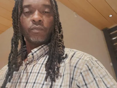 Mike67976 Male Ebony Nude Cam