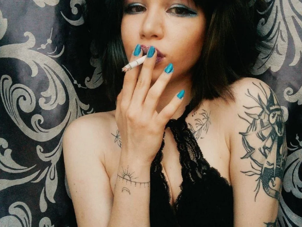 FoxyTatoo's Offline Chat Room