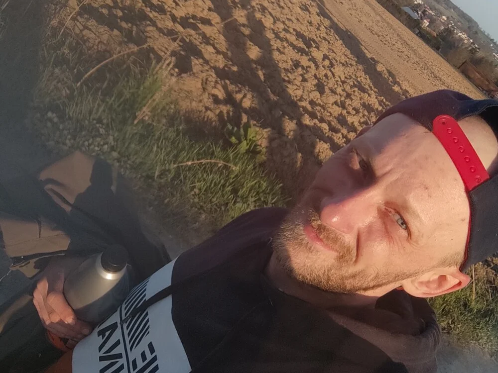 Chat XXX offline de YeahDaynight2