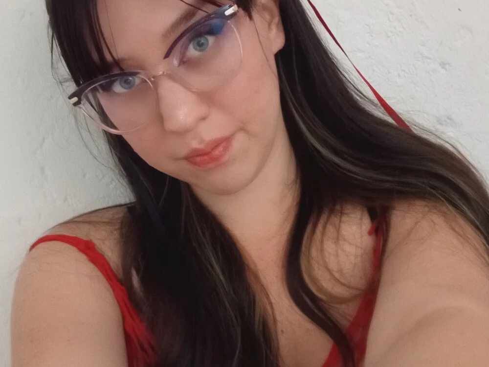 CoralSmitn Offline XXX chat