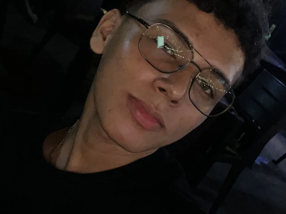 Jimht08's Offline XXX Chat