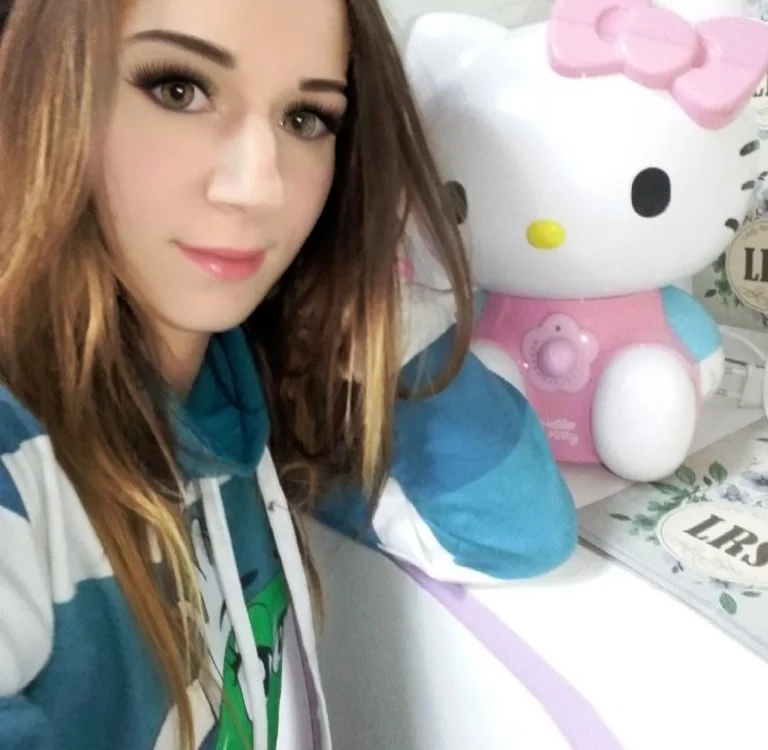 AmilaEasy's Offline Chat Room