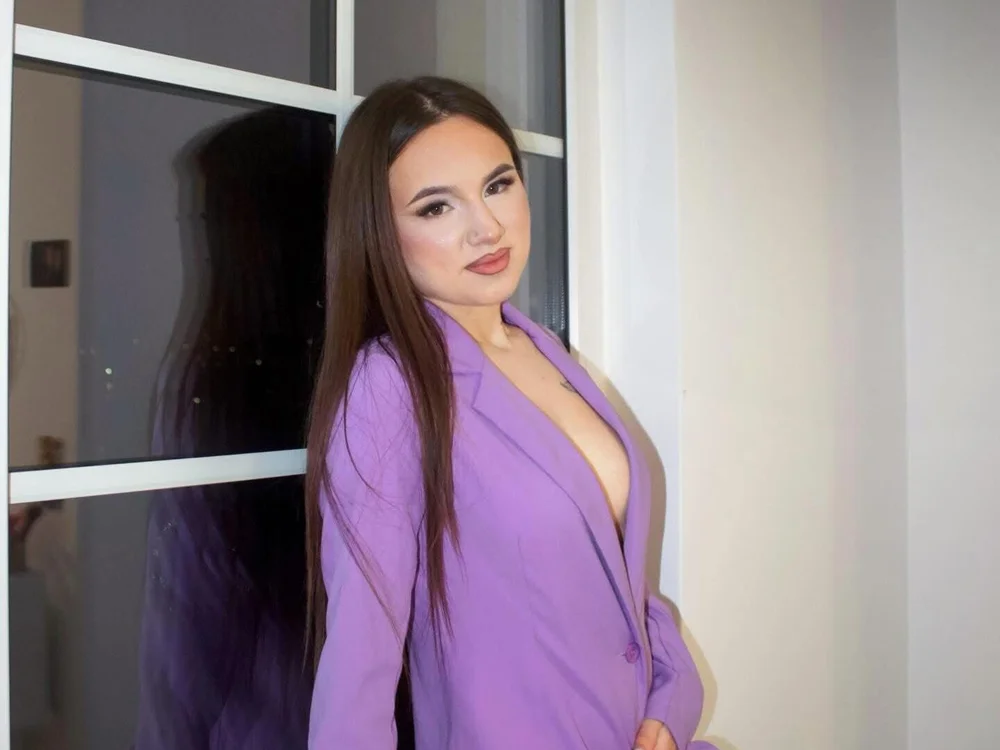 Diamond_Noirr's Offline XXX Chat