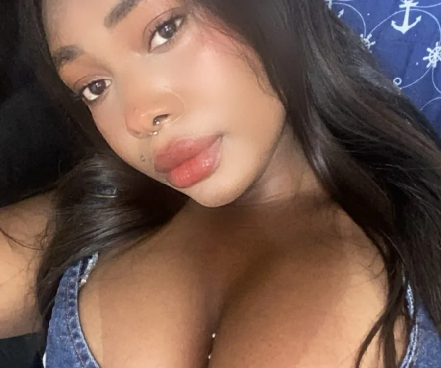 Chat +18 off-line de emily_bell
