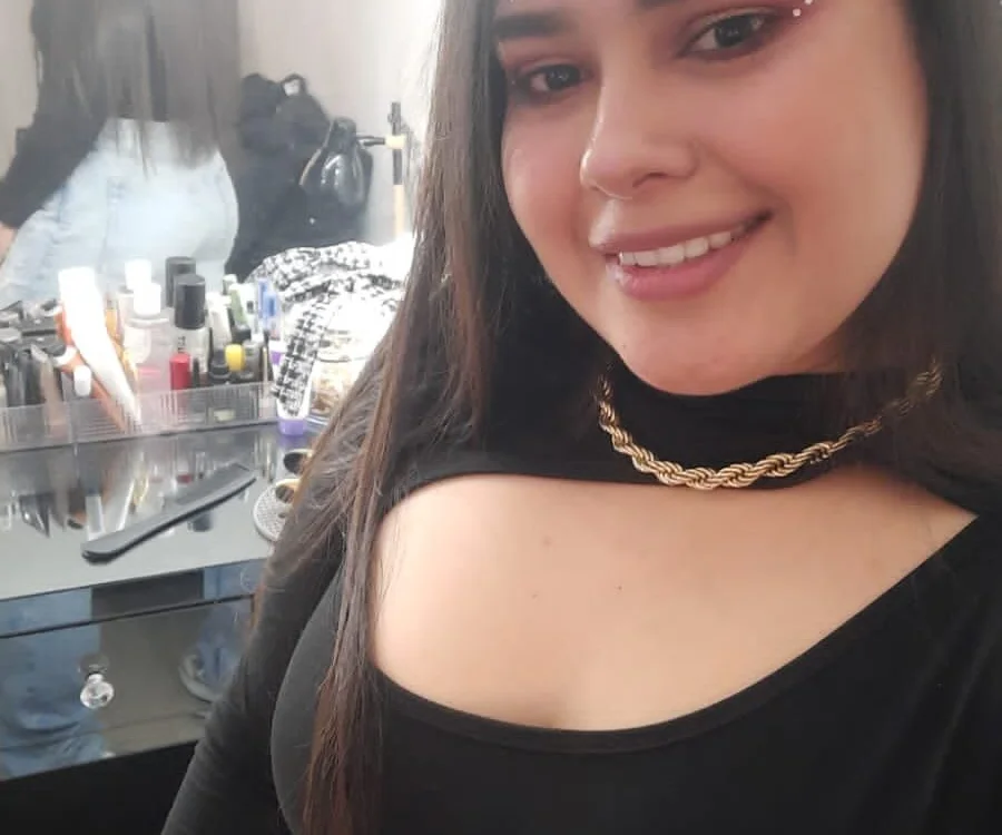 Amara_night's Offline Chat Room