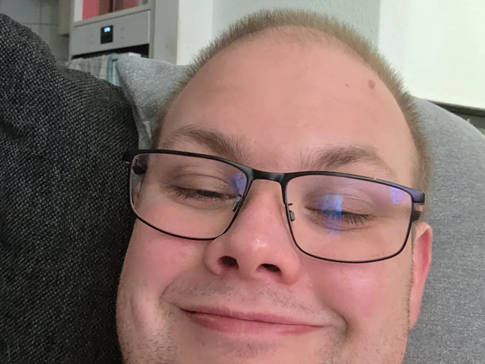 Fanmen87's Offline Chat Room
