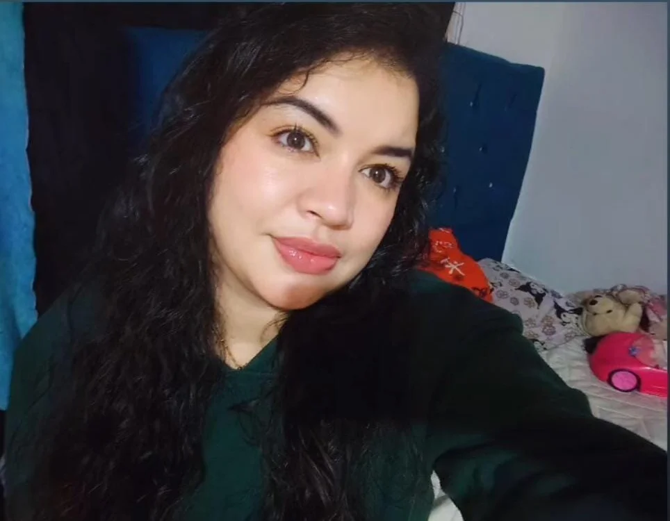 madaiblue303av's Offline XXX Chat