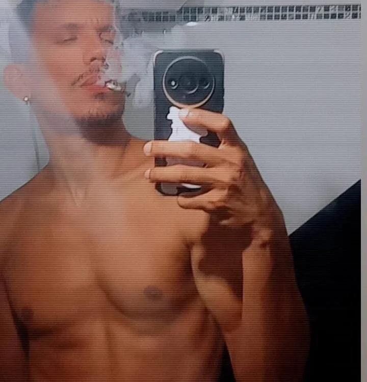 DanBrasil24's Offline XXX Chat