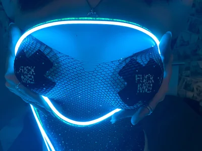 ElzaBlis on StripChat