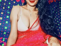 MAMPI-QUEEN-59's Offline Chat Room