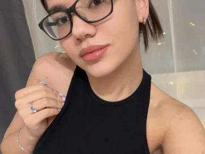 Priscillla_Cute on StripChat