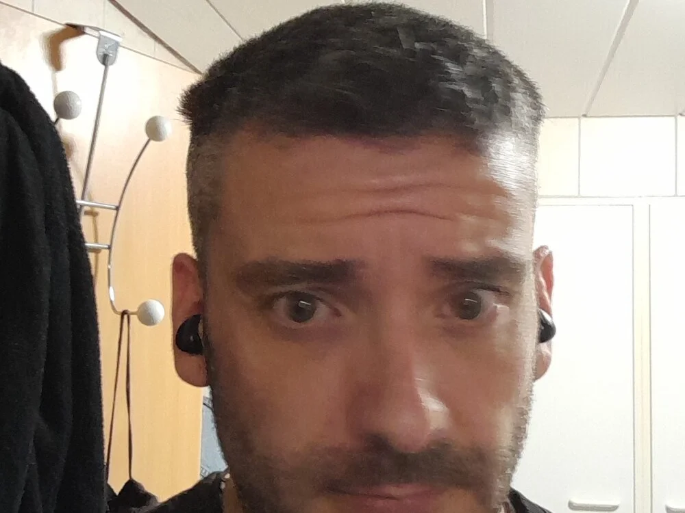 Cybergeil33 Obrolan XXX Offline