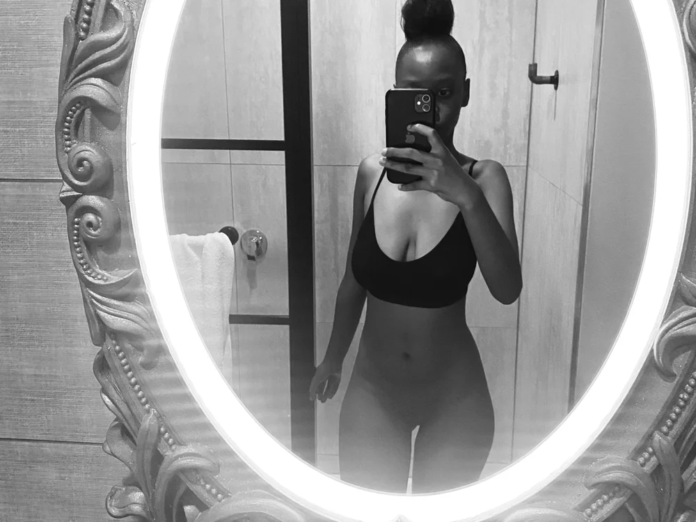 SexyPetitex27n Offline XXX chat