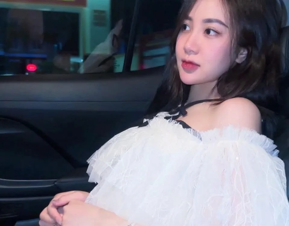 Maika-2k's Offline Chat Room