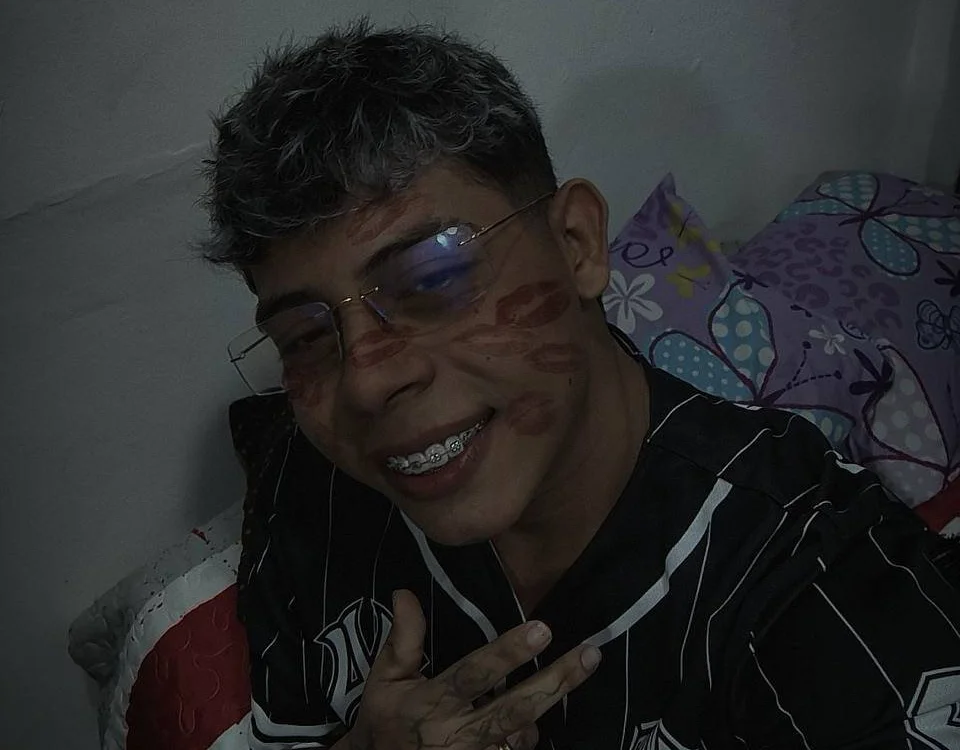 PaoloCollins Offline Chatrum