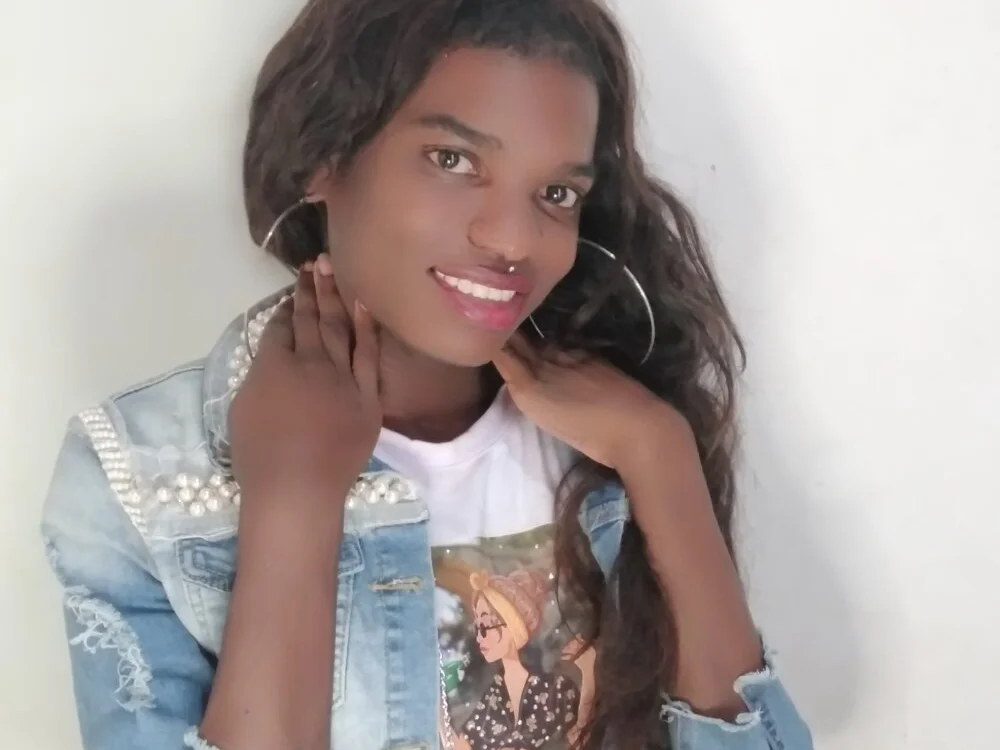 Kristal_Cox1 Adlı Modelin Çevrimdışı XXX Sohbeti