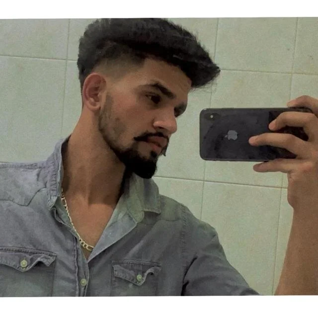 Badboii155: συνομιλία ΧΧΧ εκτός σύνδεσης