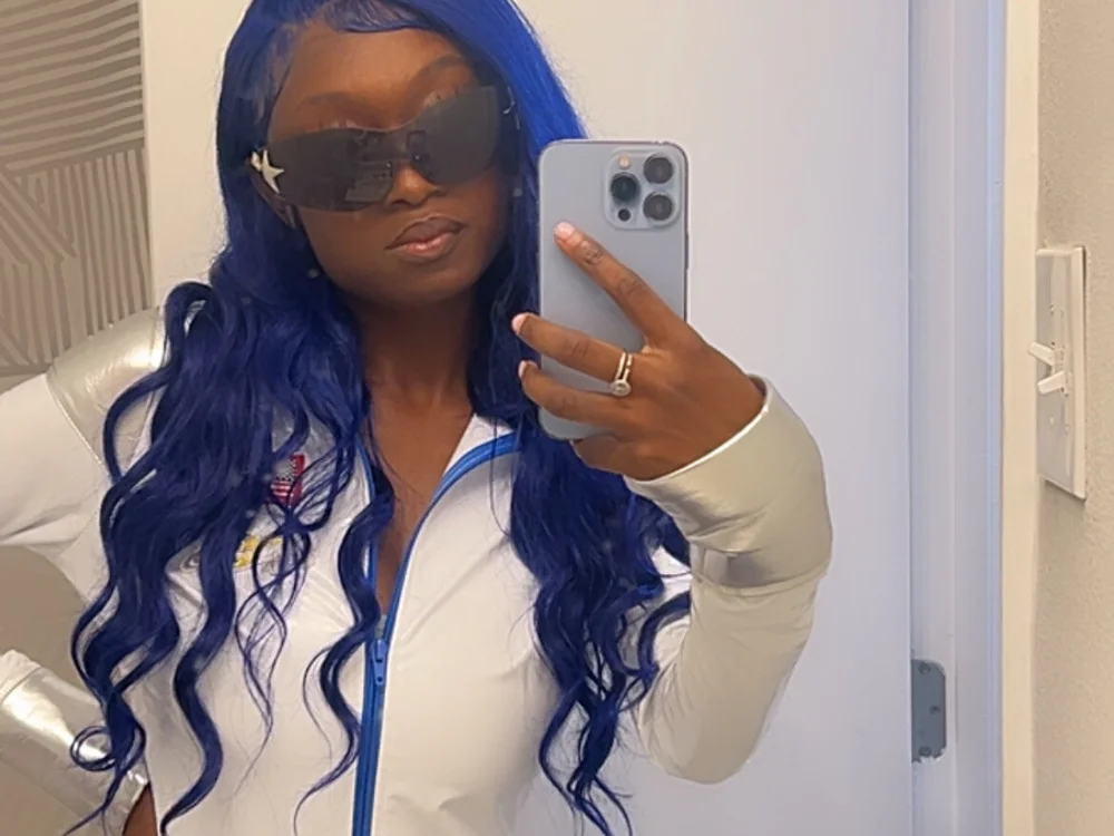 AmouraaK: συνομιλία ΧΧΧ εκτός σύνδεσης