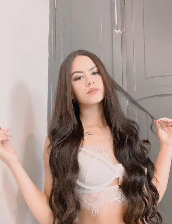 Maddie_Somer's Offline XXX Chat