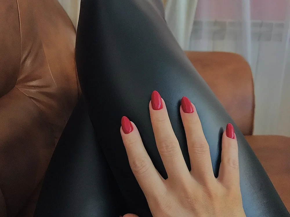 RubyIgnys' Offline XXX Chat