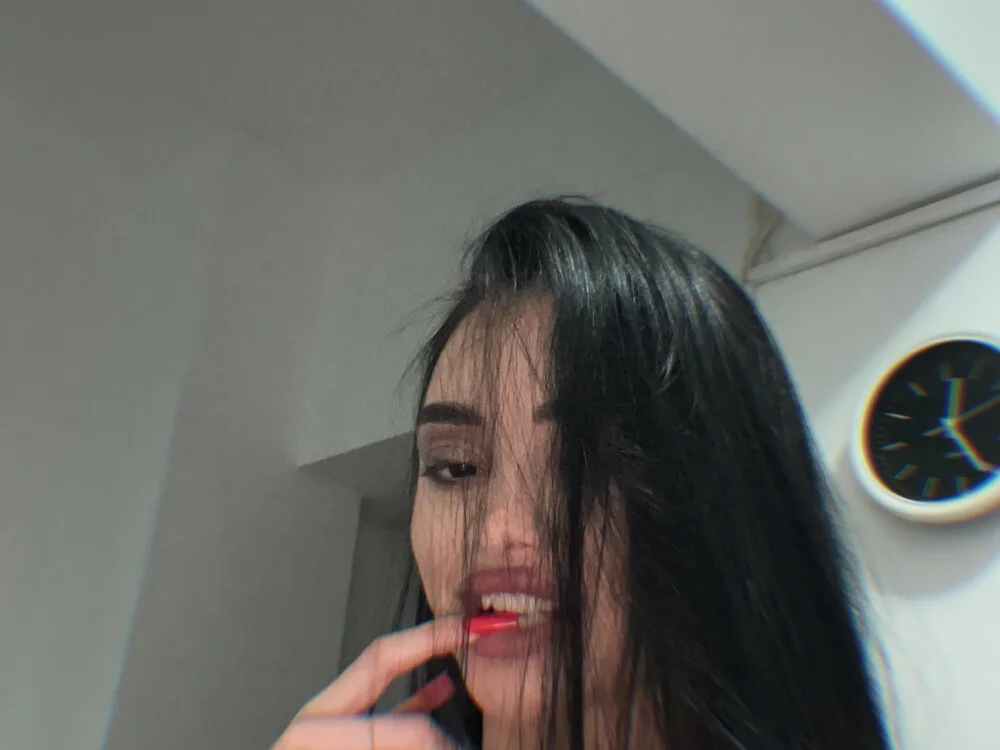 RachelRavee Offline XXX-chat