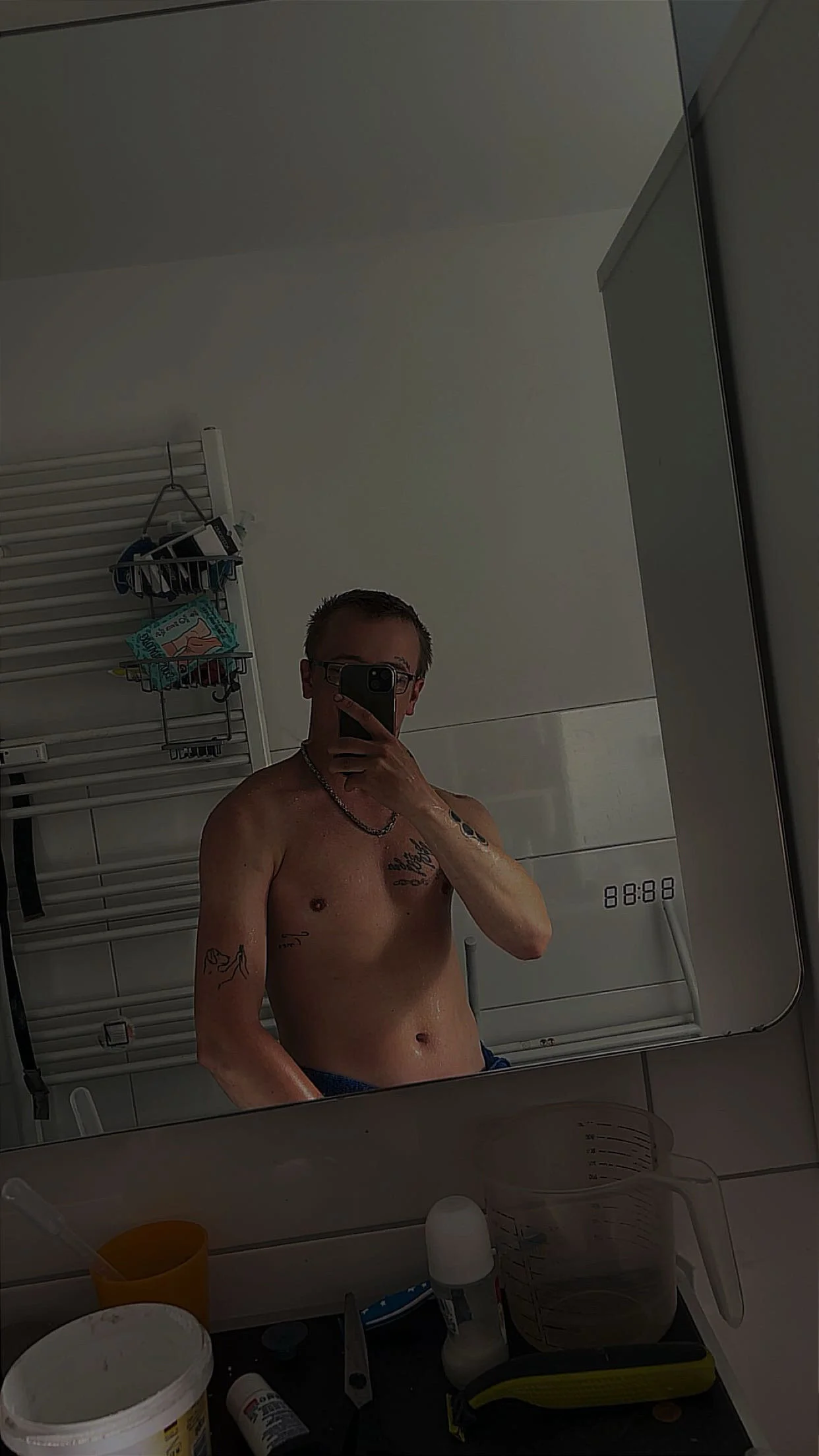 Leosaxwhv cover photo