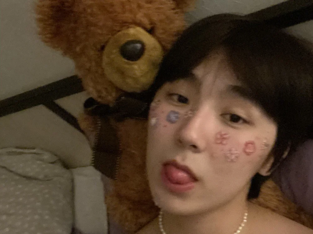 HeejinWang Offline XXX-Chat