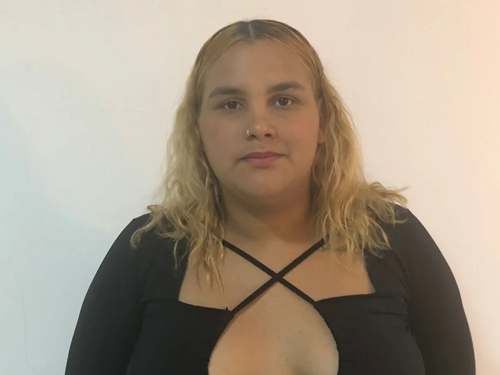 fantasy_h0t's Offline Chat Room