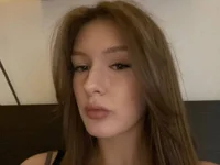 LeyaMoreauu's webcam live show