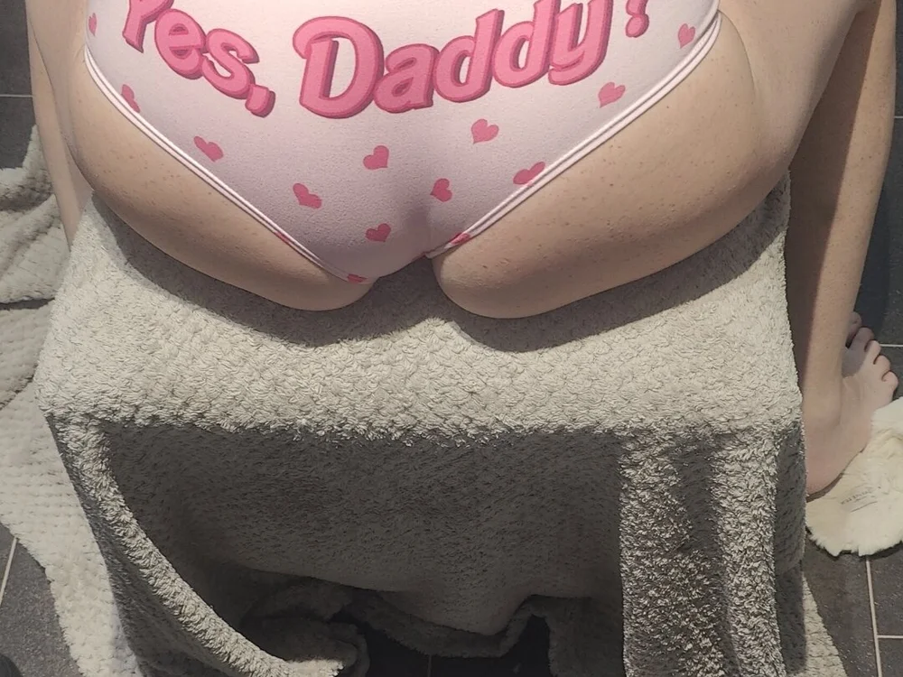 BritishXXXcouple's Offline XXX Chat