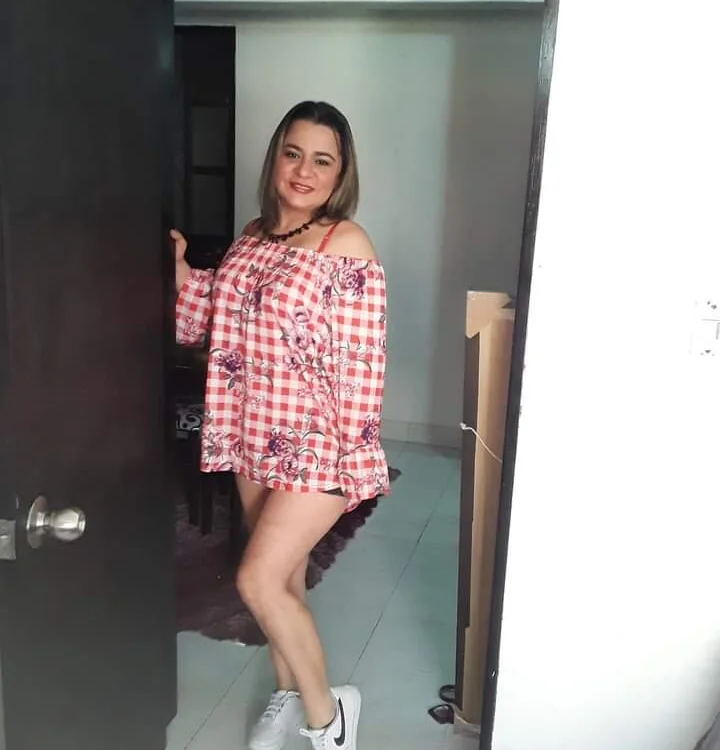 Sharit_jones' Offline XXX Chat