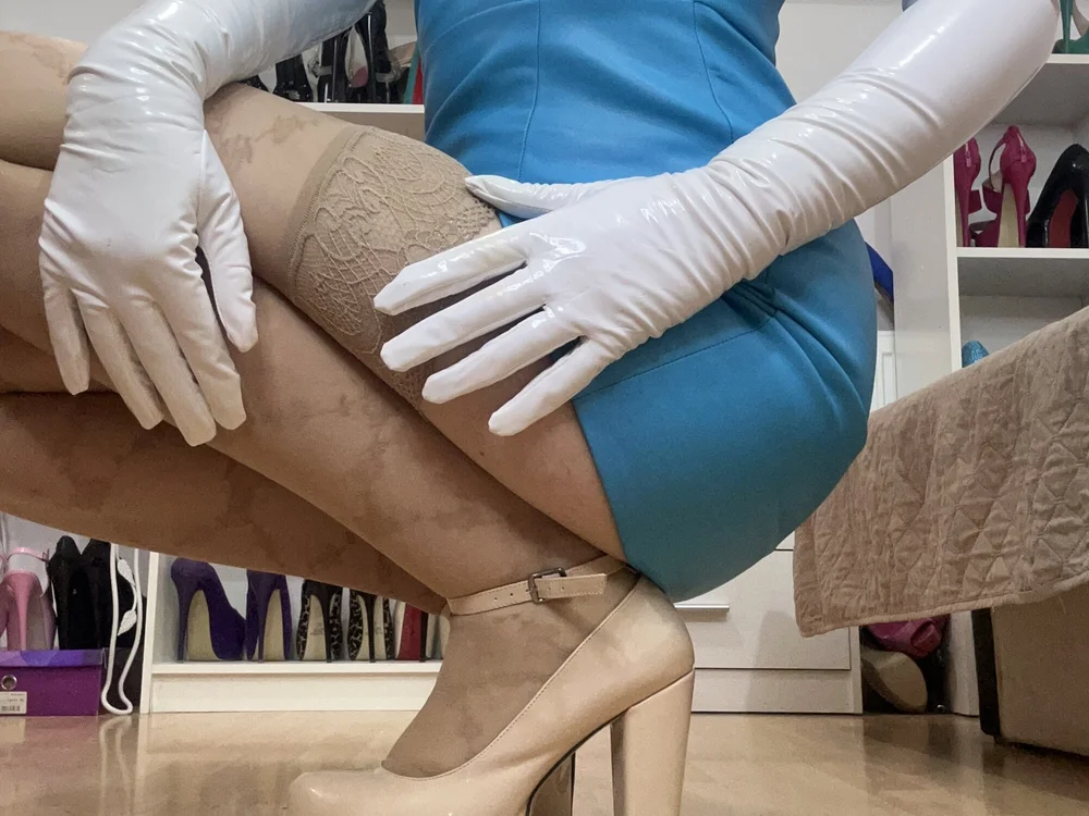 heelslady888 offline chatrum