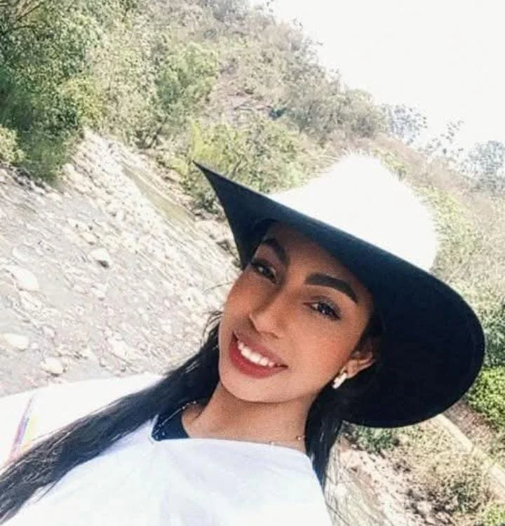 Candyy_Obsession's Offline XXX Chat